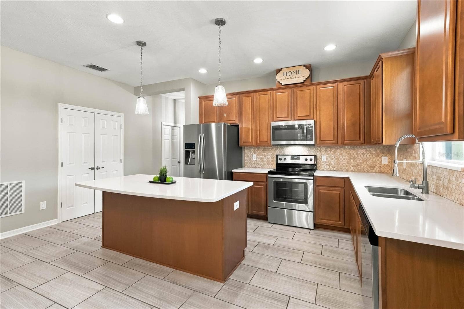 3811 FRIARS COVE LANE, St Cloud, FL 34772 3811 FRIARS COVE LANE, St Cloud, FL 34772