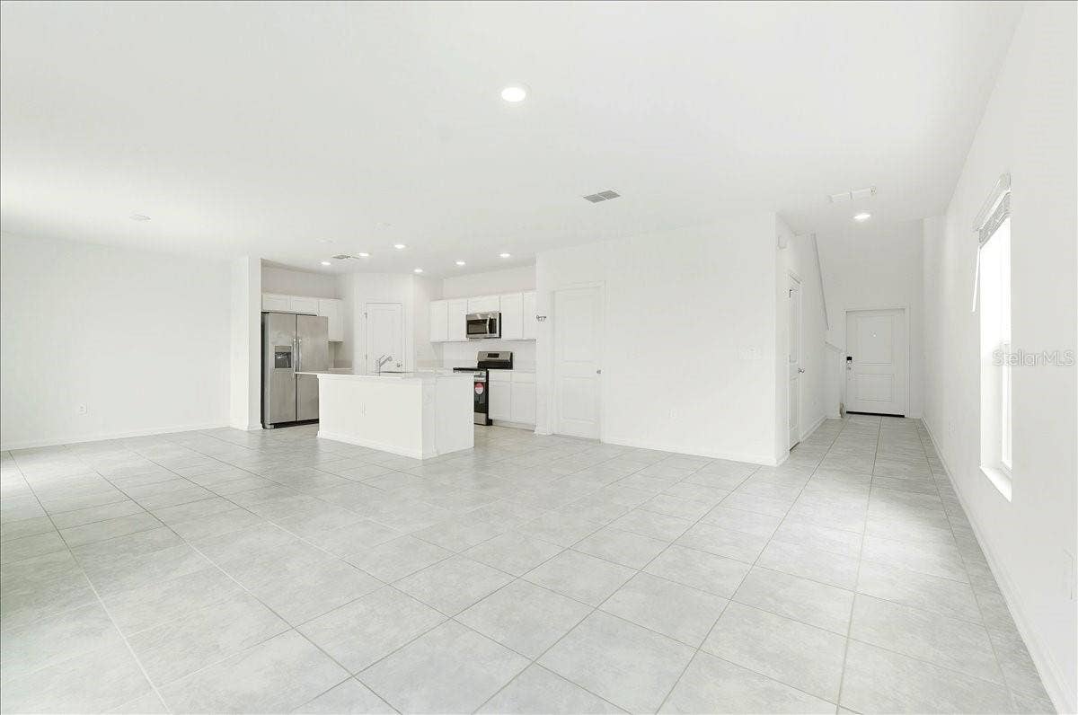 1140 TYLER LOOP, Winter Haven, FL 33884 1140 TYLER LOOP, Winter Haven, FL 33884