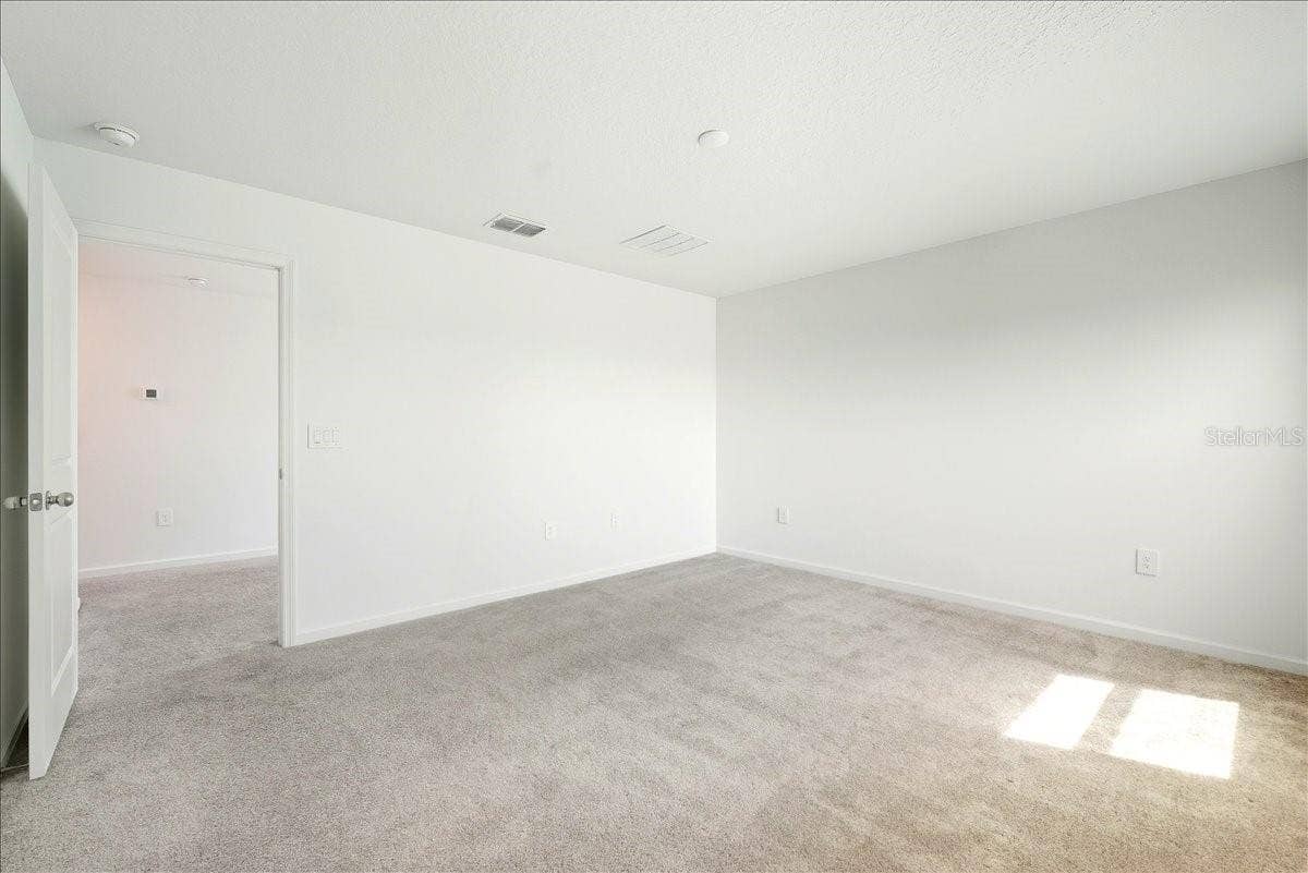1140 TYLER LOOP, Winter Haven, FL 33884 1140 TYLER LOOP, Winter Haven, FL 33884