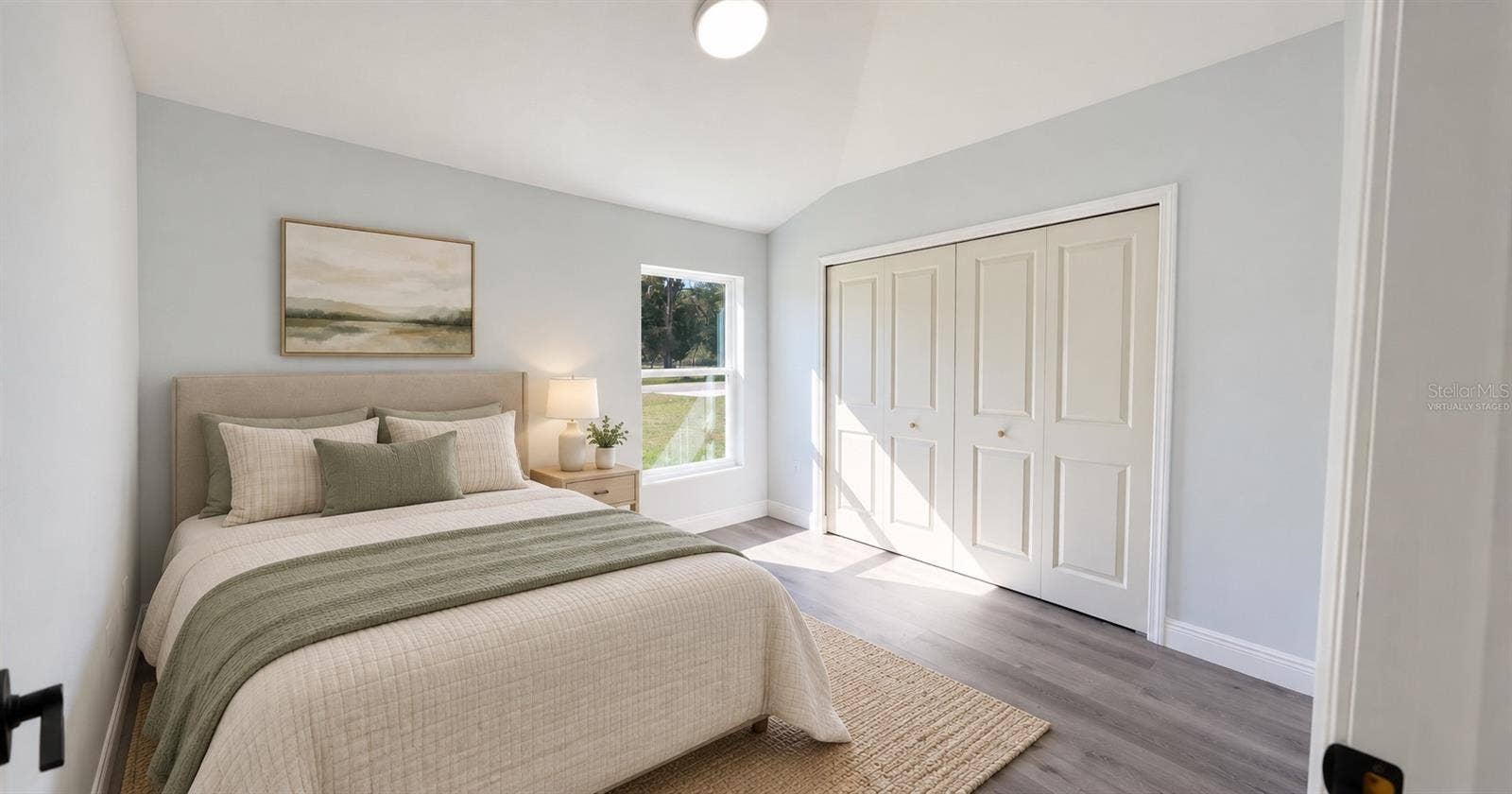 32 PINE COURT DRIVE, Ocala, FL 34472 Virtually staged. Model home photo for illustration only.