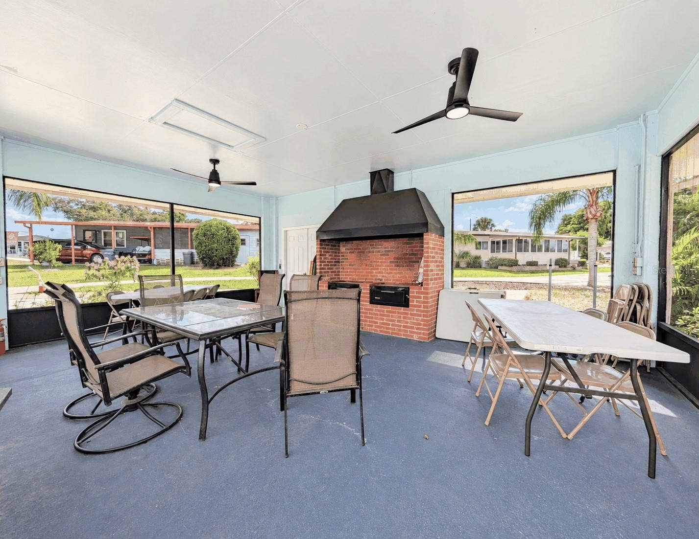 6066 SE SOUTHERN OAKS DRIVE, Winter Haven, FL 33884 Community Screened Room with Fireplace