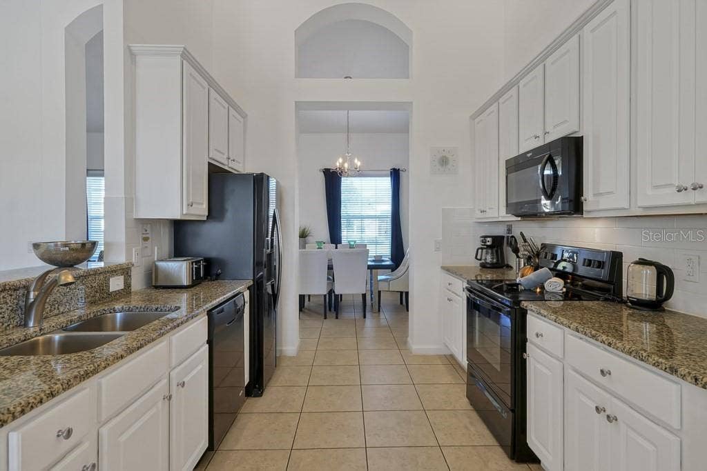 4095 OAKTREE DRIVE, Davenport, FL 33837 4095 OAKTREE DRIVE, Davenport, FL 33837