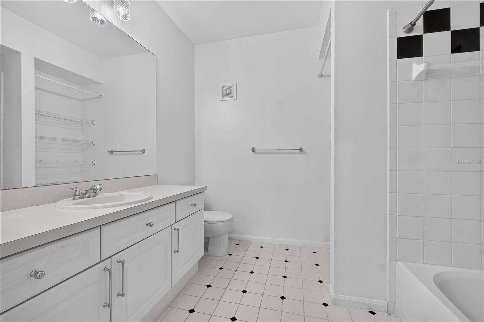 460 WATER STREET, #460, Celebration, FL 34747 Primary Bathroom