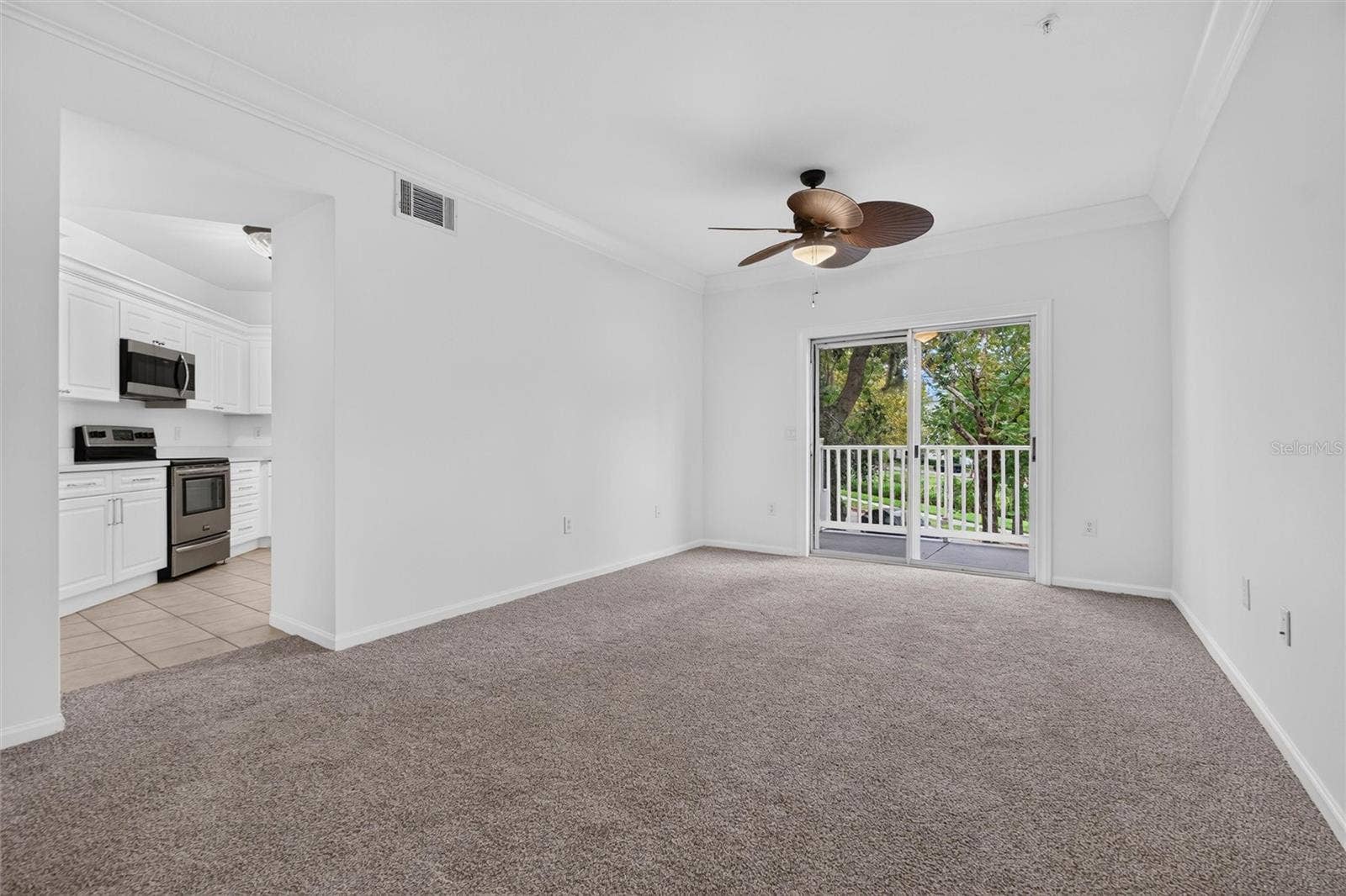460 WATER STREET, #460, Celebration, FL 34747 Living