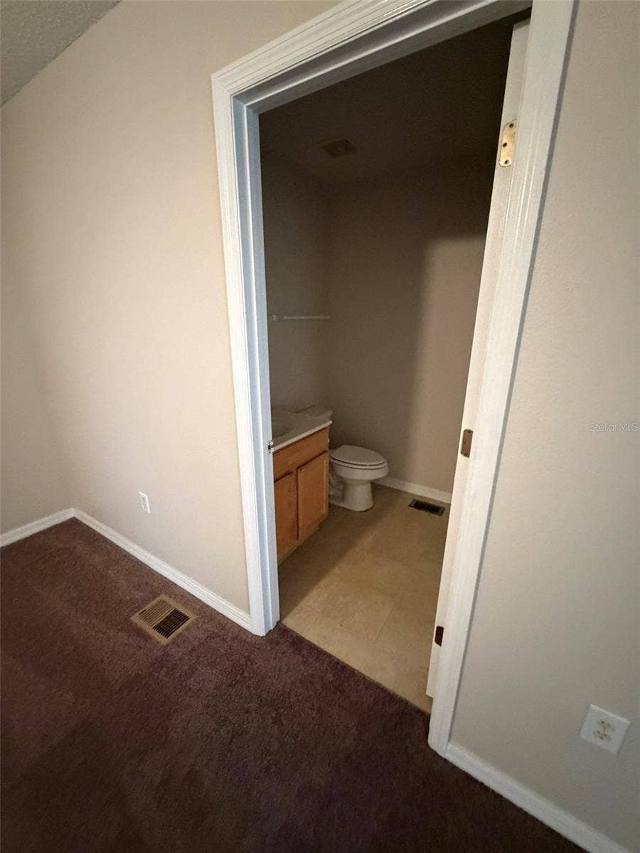 upstairs hall bath entry