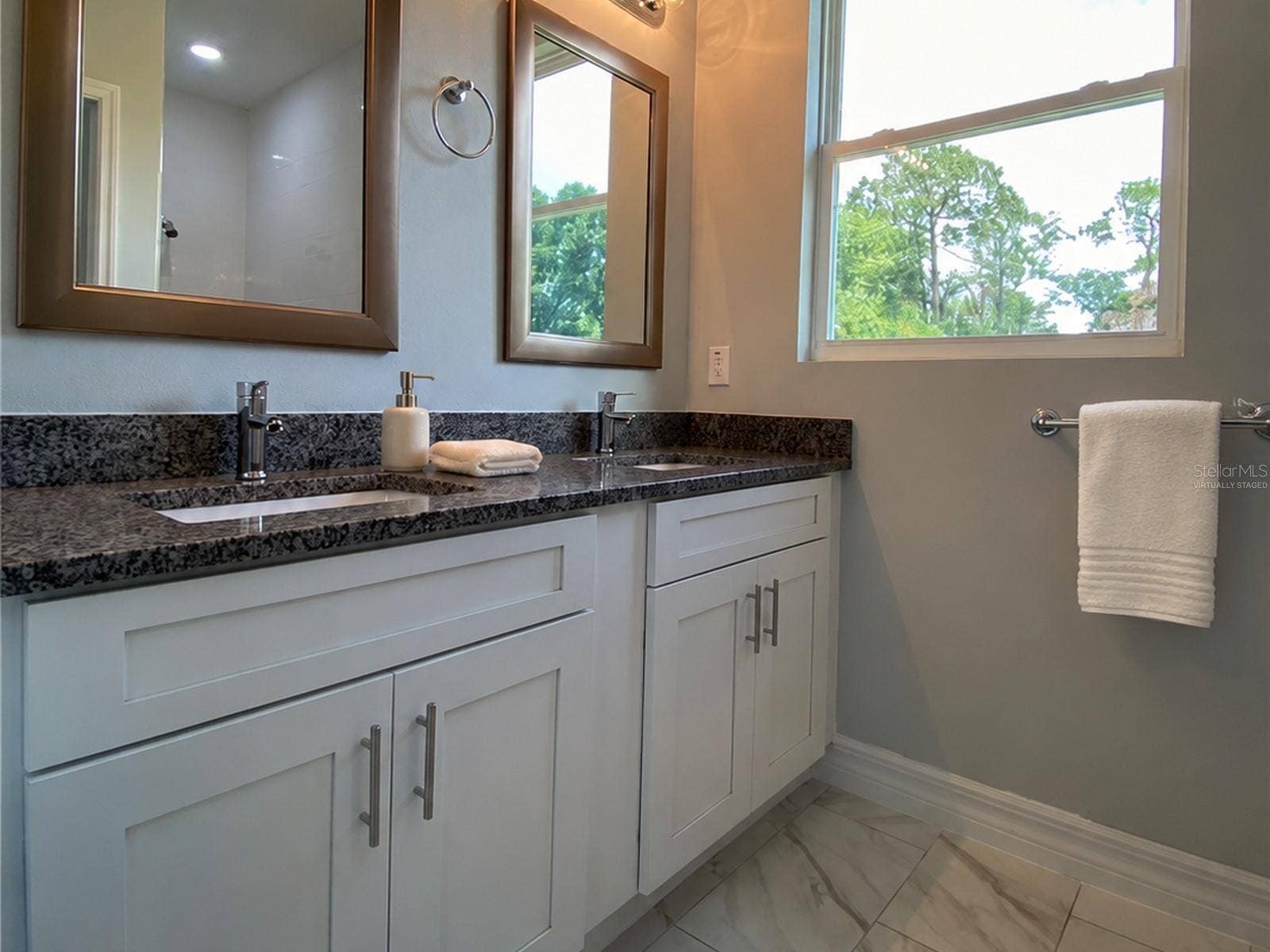 853 TRINA LANE, Lakeland, FL 33809 Virtually staged