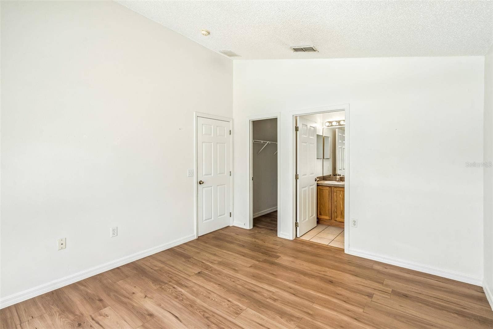 2981 KOKOMO LOOP, Haines City, FL 33844 2981 KOKOMO LOOP, Haines City, FL 33844