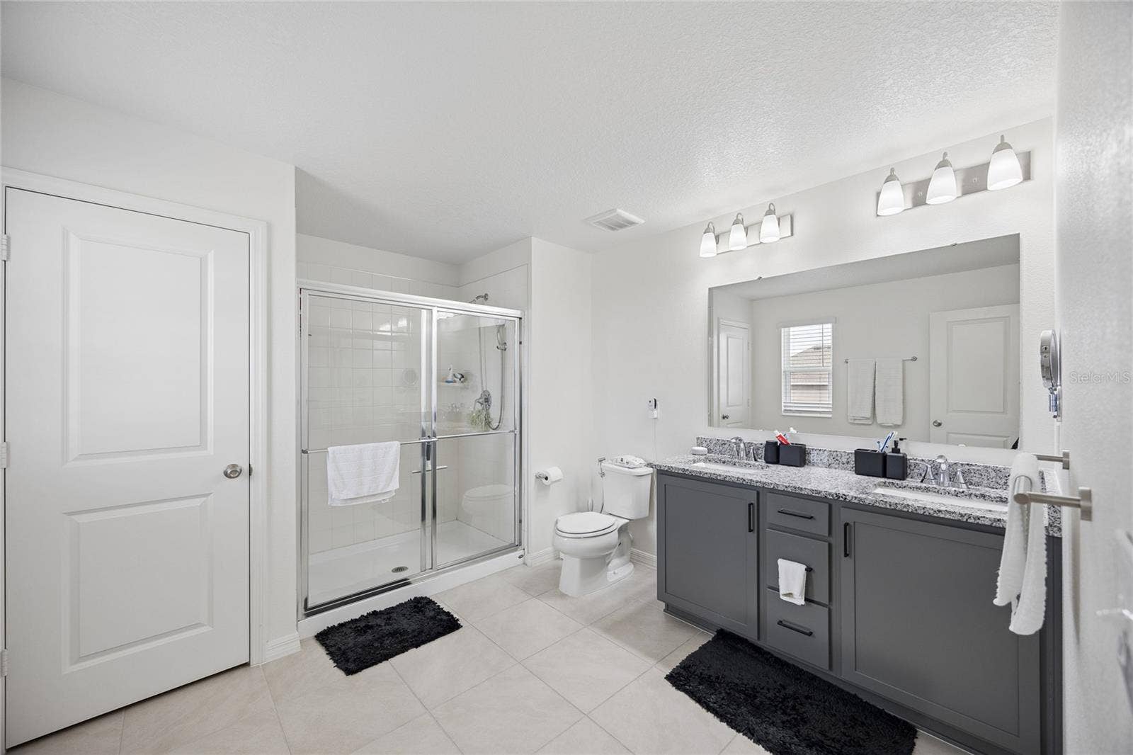 9113 HOOTON WAY, Davenport, FL 33896 9113 HOOTON WAY, Davenport, FL 33896