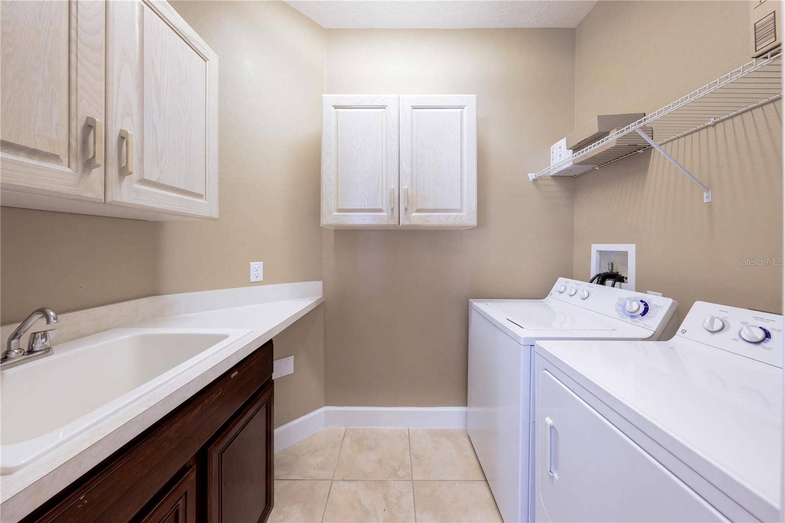 11843 PADUA LANE, Orlando, FL 32827 11843 PADUA LANE, Orlando, FL 32827