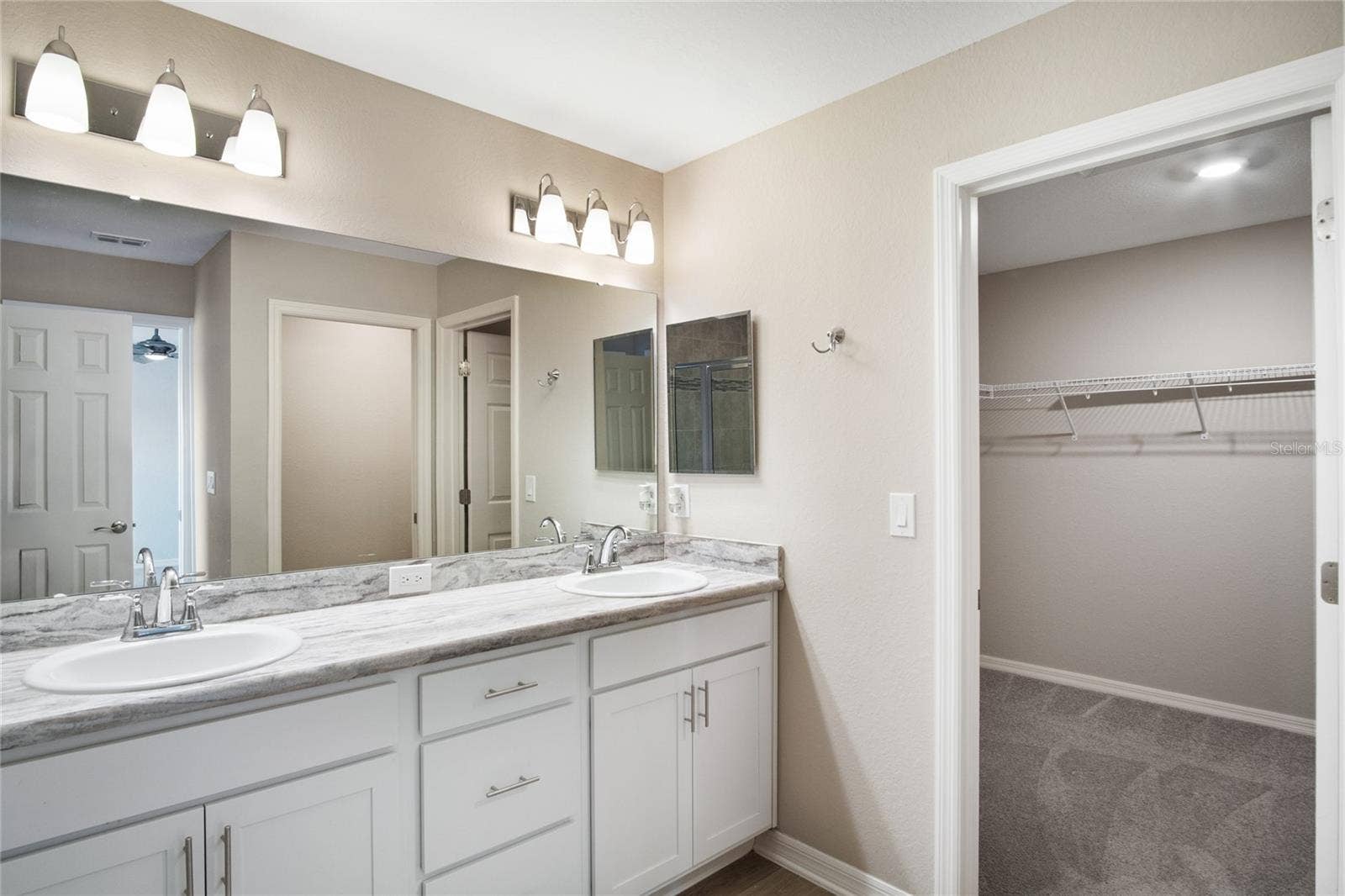 1075 TROPEA LANE, Auburndale, FL 33823 Primary Bathroom
