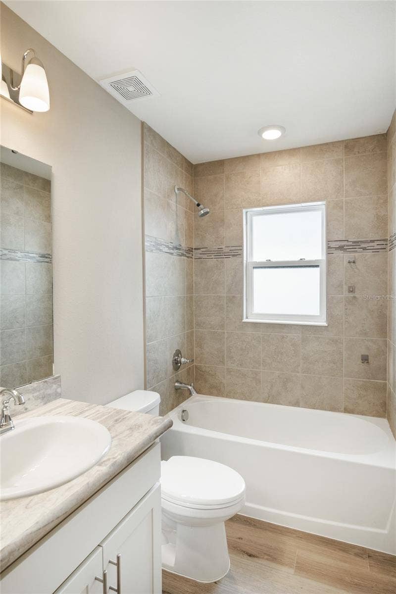 1075 TROPEA LANE, Auburndale, FL 33823 Bathroom 2