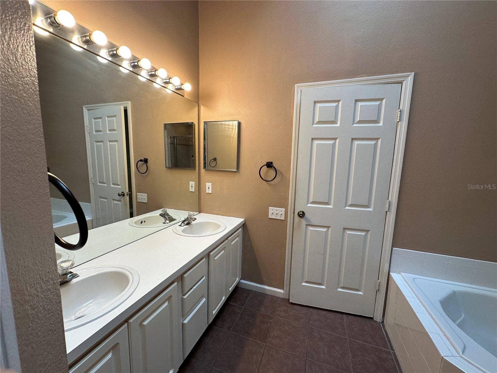 3227 HERONS POINT CIRCLE, Kissimmee, FL 34741 3227 HERONS POINT CIRCLE, Kissimmee, FL 34741