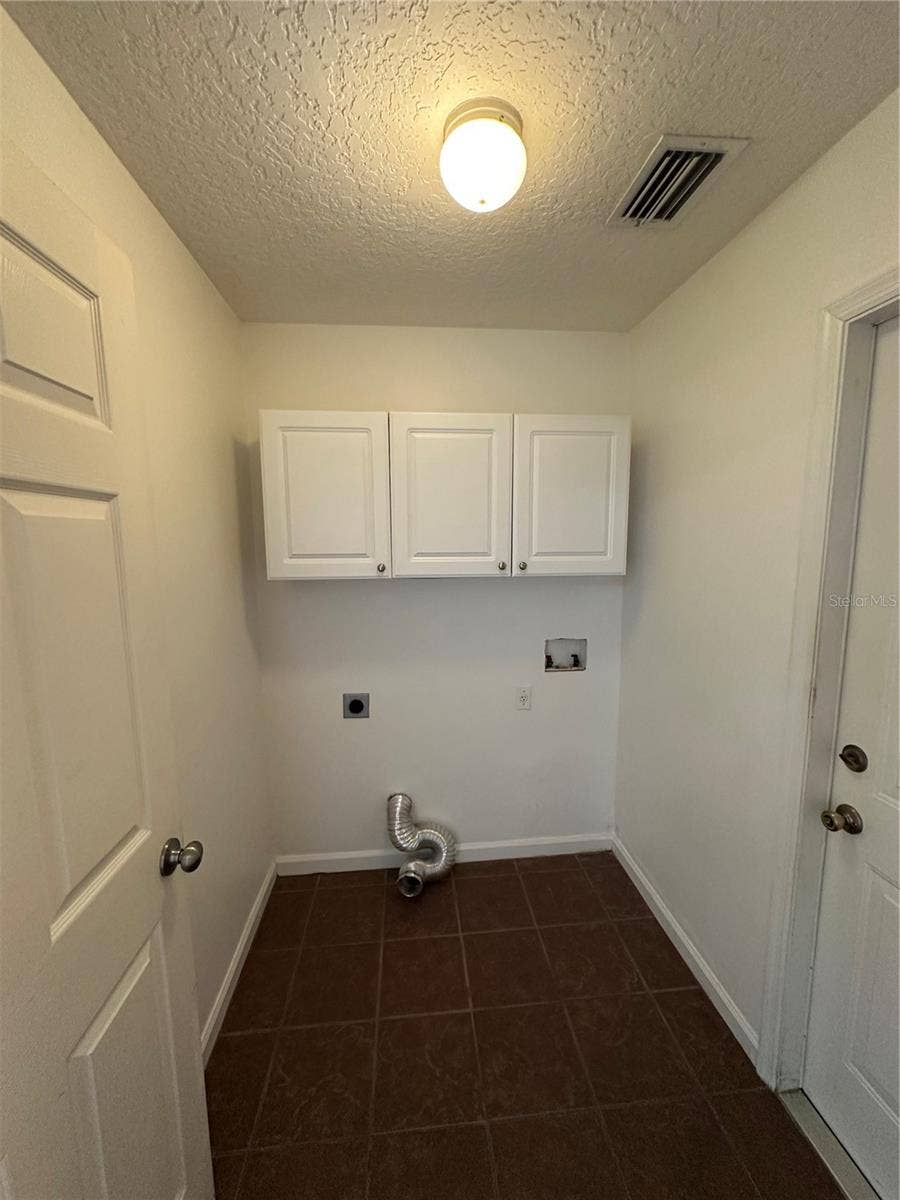 3227 HERONS POINT CIRCLE, Kissimmee, FL 34741 3227 HERONS POINT CIRCLE, Kissimmee, FL 34741
