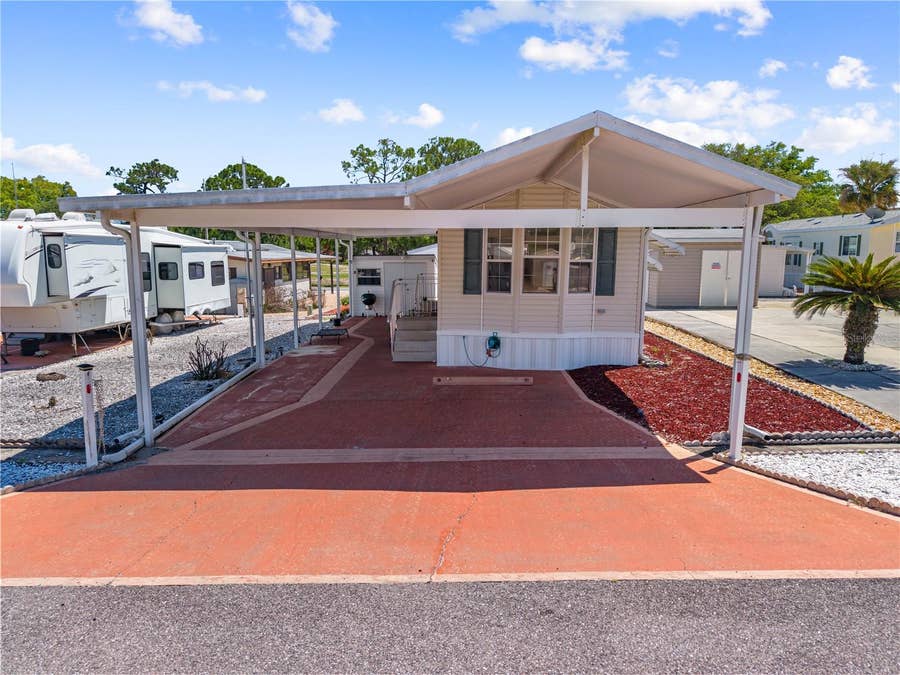 Property photo for 34 FAIRVIEW DRIVE N, Haines City, FL