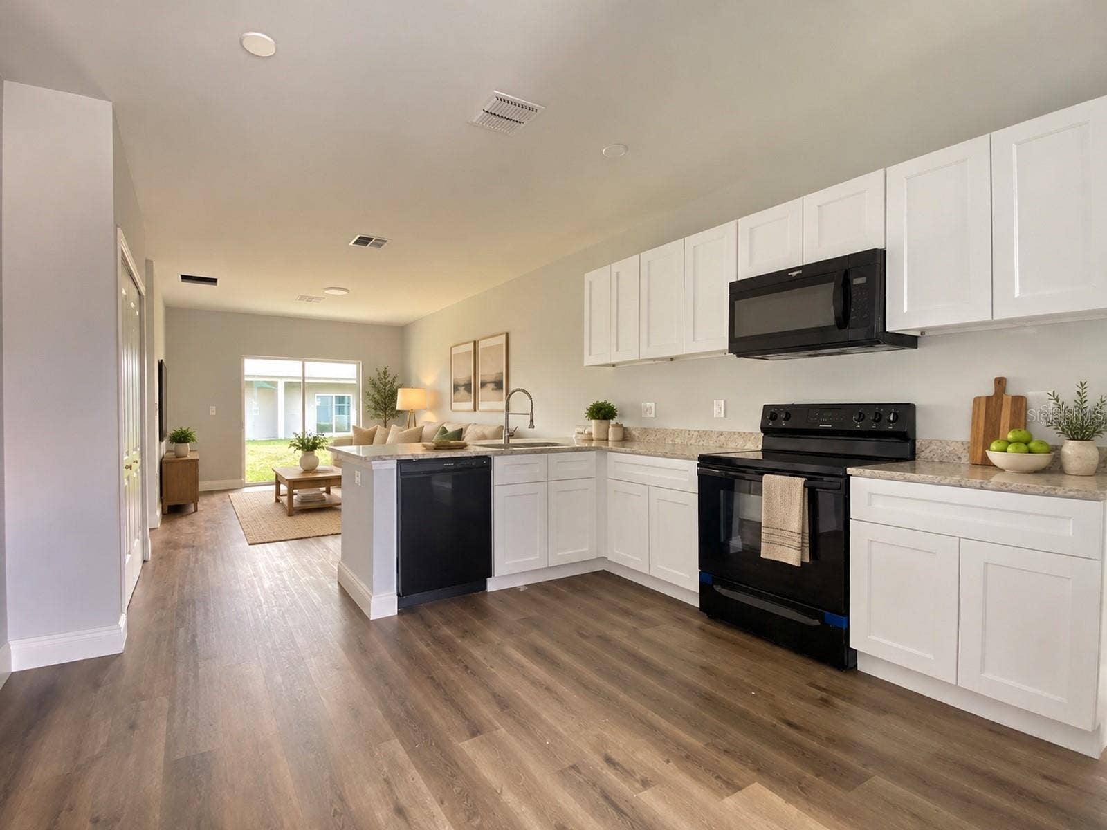 1017 NW 57TH COURT, Ocala, FL 34482 Virtually staged