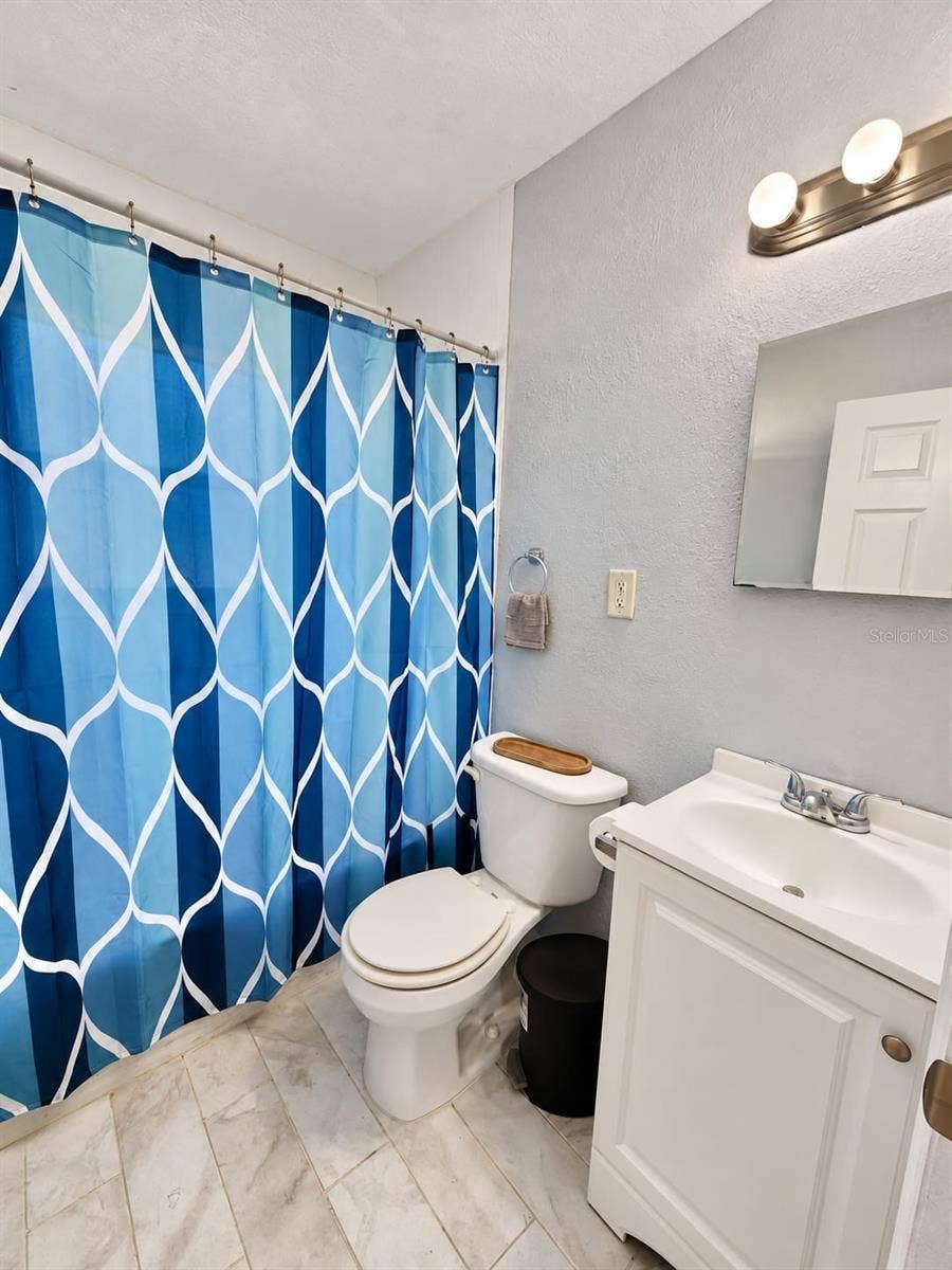 703 AVENUE L SE, Winter Haven, FL 33880 703 AVENUE L SE, Winter Haven, FL 33880