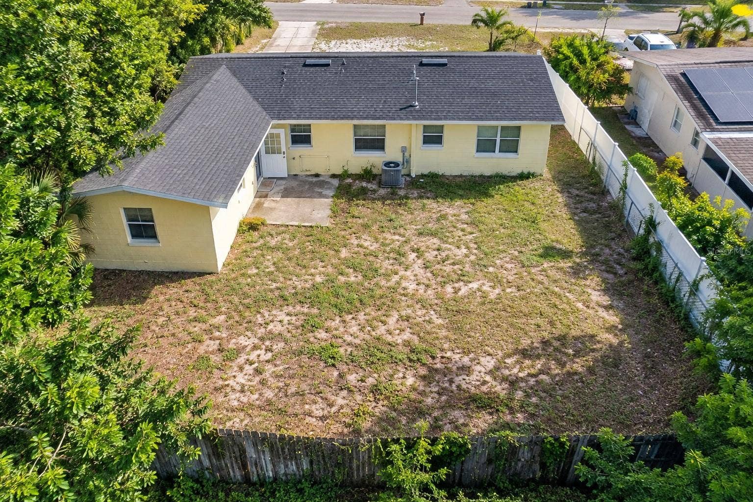 703 AVENUE L SE, Winter Haven, FL 33880 703 AVENUE L SE, Winter Haven, FL 33880