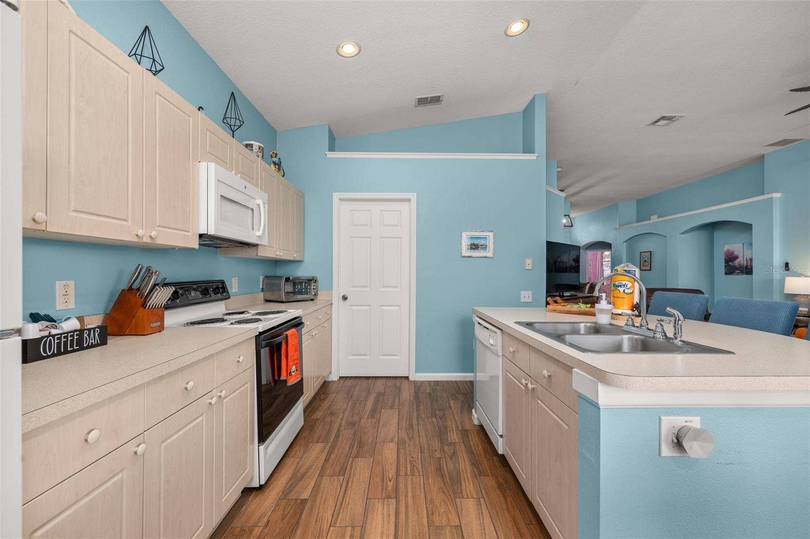 2246 WYNDHAM PALMS WAY, Kissimmee, FL 34747 2246 WYNDHAM PALMS WAY, Kissimmee, FL 34747