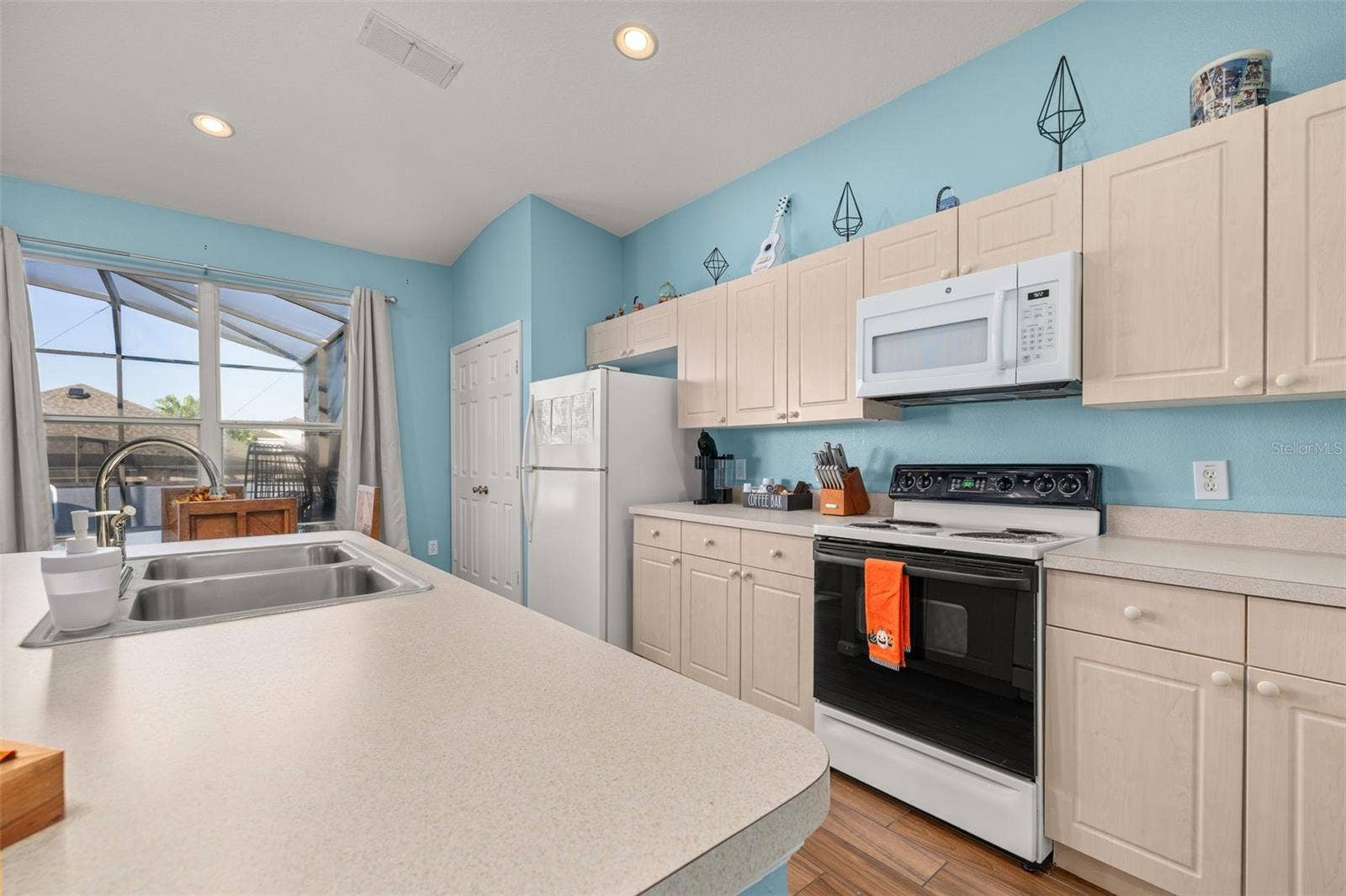 2246 WYNDHAM PALMS WAY, Kissimmee, FL 34747 2246 WYNDHAM PALMS WAY, Kissimmee, FL 34747