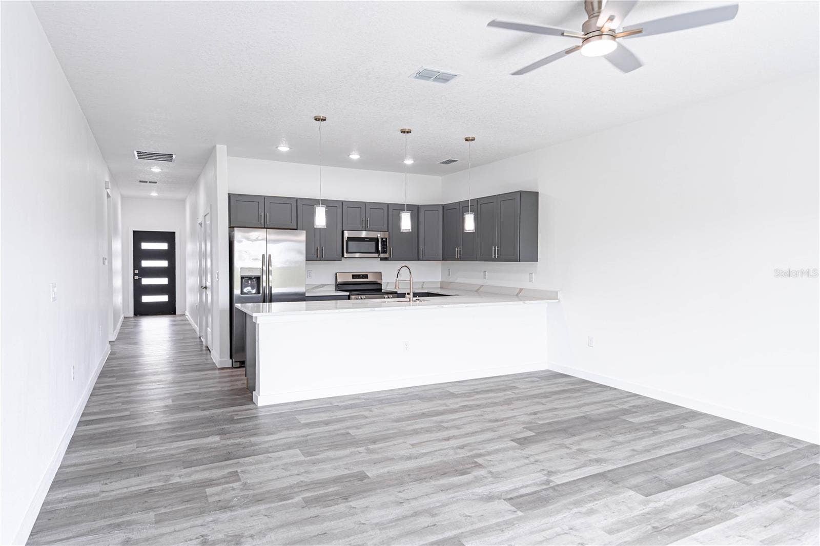 8269 - 8271 COZUMEL LANE, Sebring, FL 33876 8269 - 8271 COZUMEL LANE, Sebring, FL 33876
