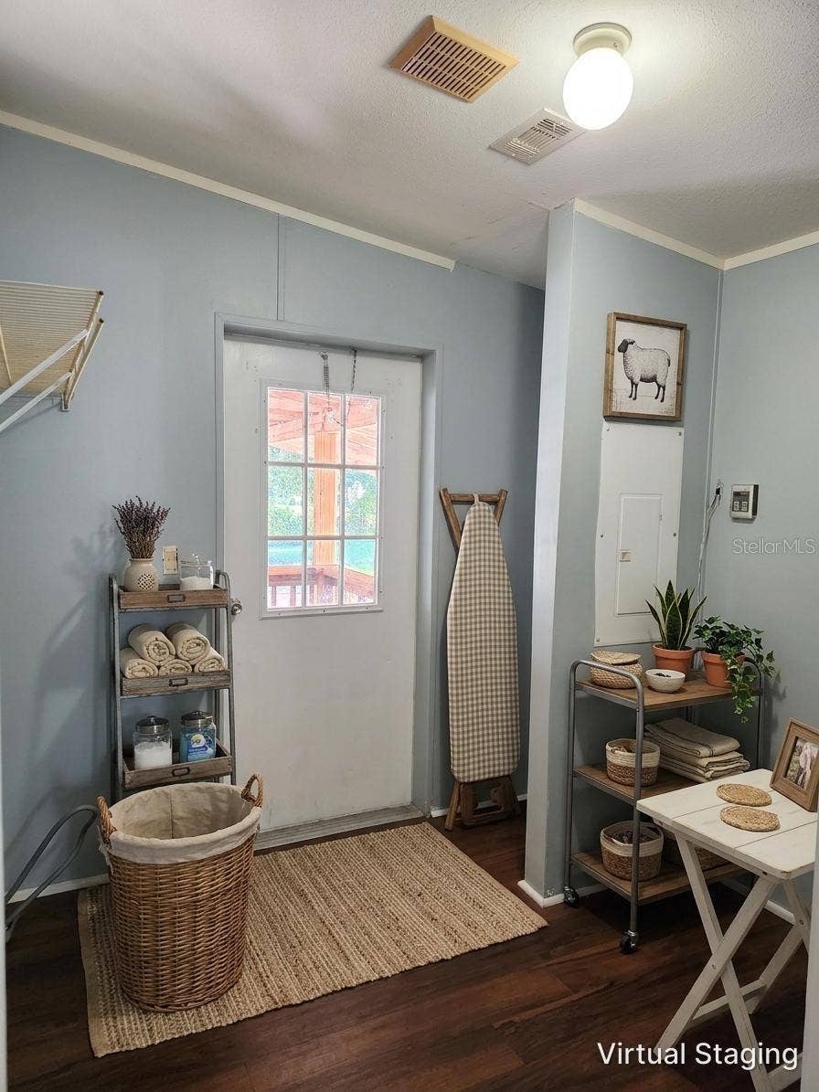 1504 WALDRUP ROAD, Lakeland, FL 33810 Mud/Laundry Rom
