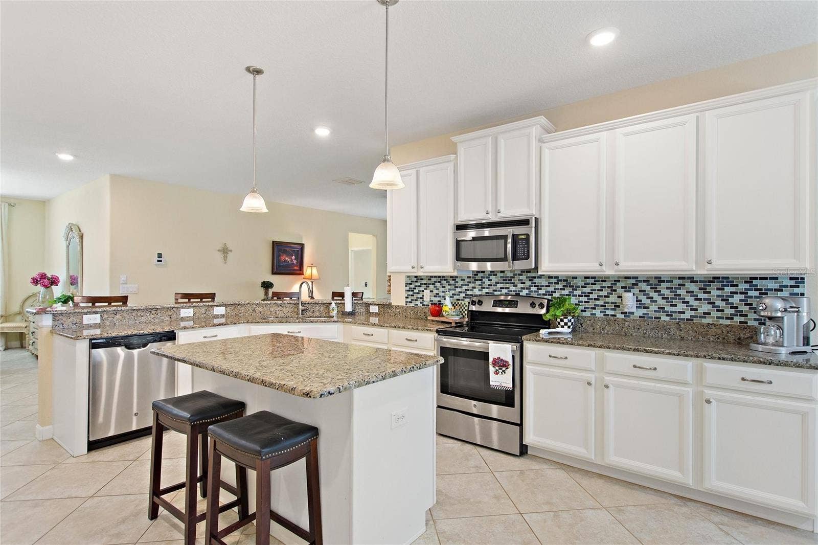 1311 GLENEAGLES LANE, Davenport, FL 33896