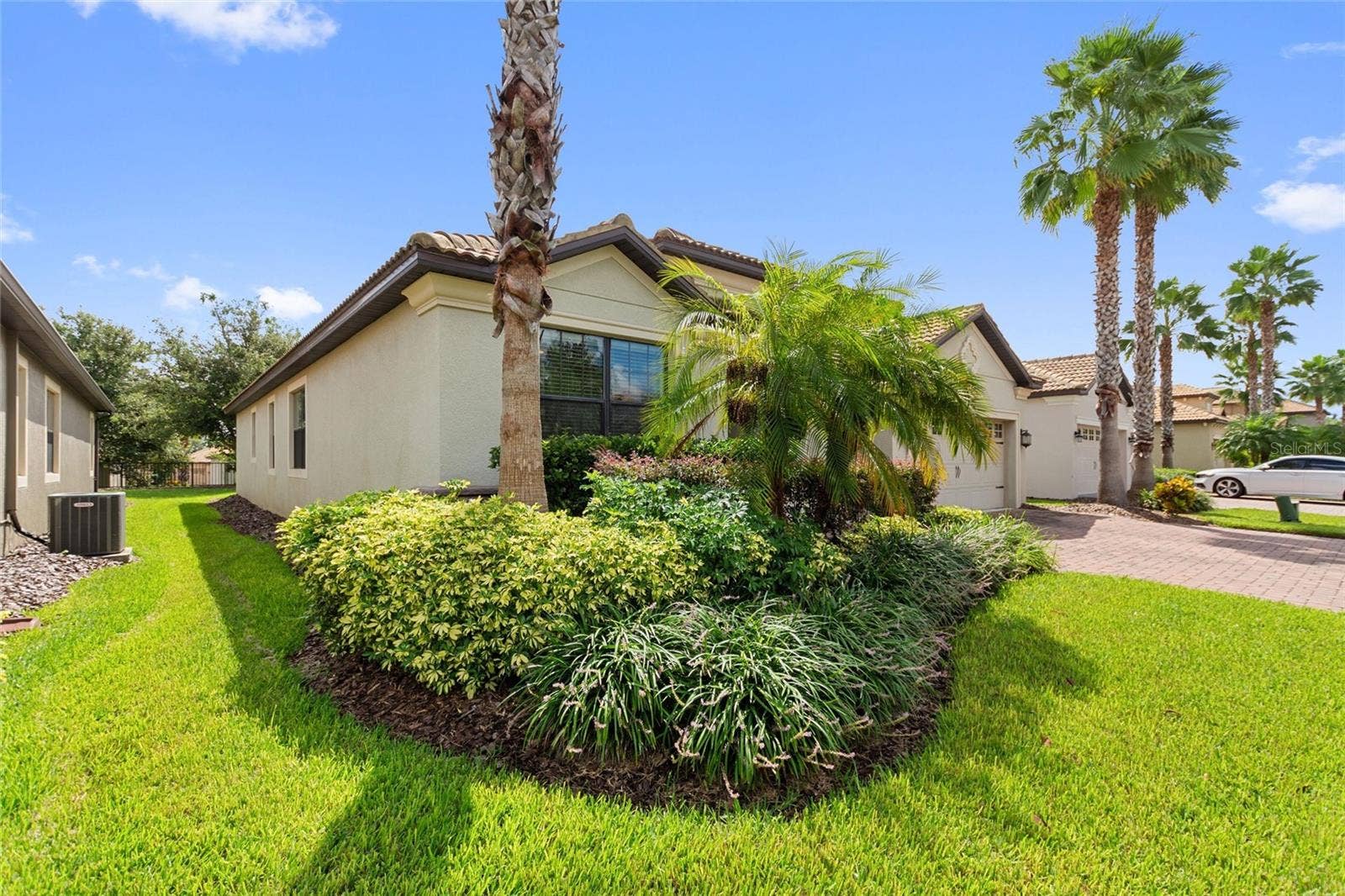 1311 GLENEAGLES LANE, Davenport, FL 33896