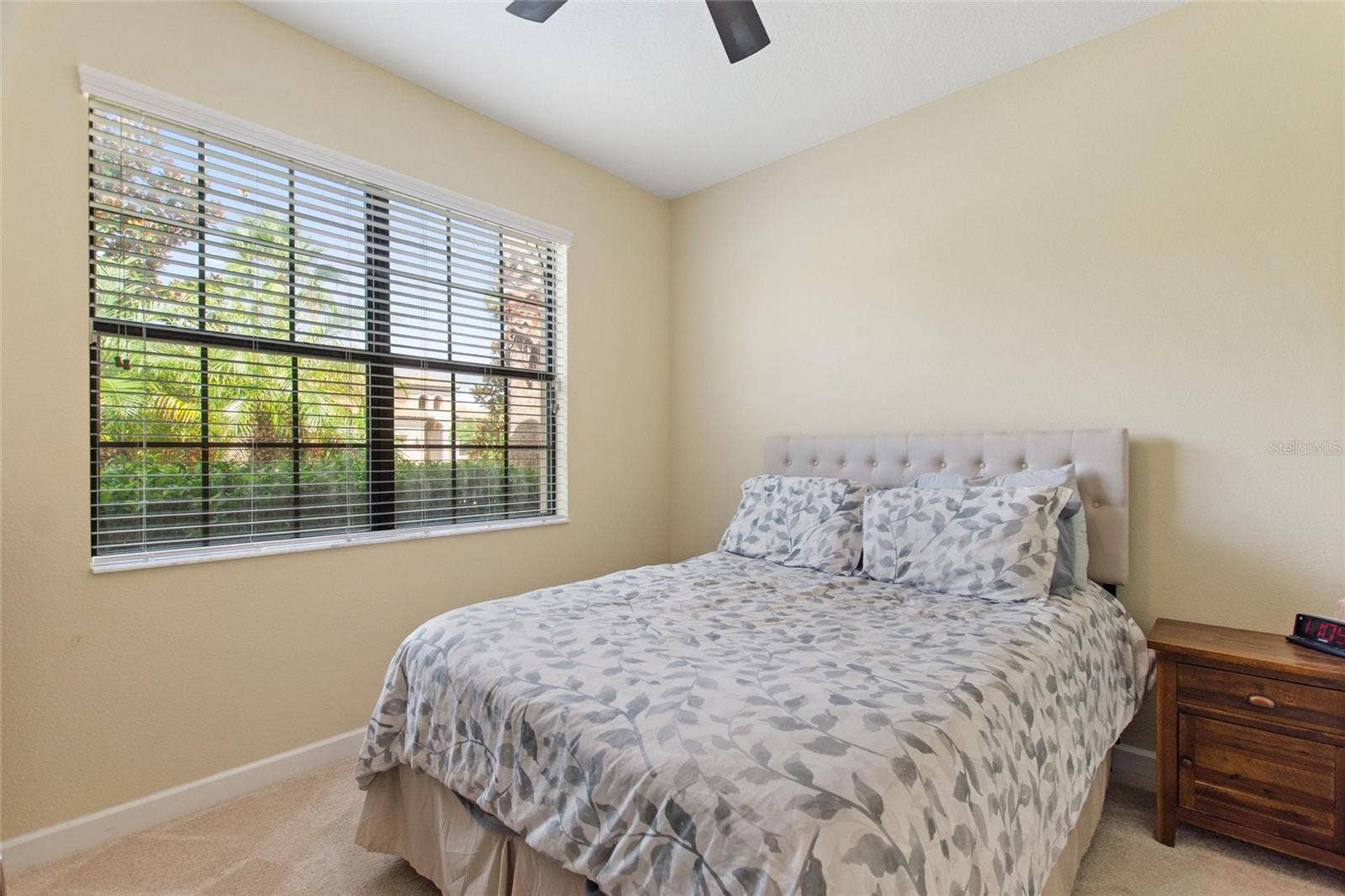 1311 GLENEAGLES LANE, Davenport, FL 33896