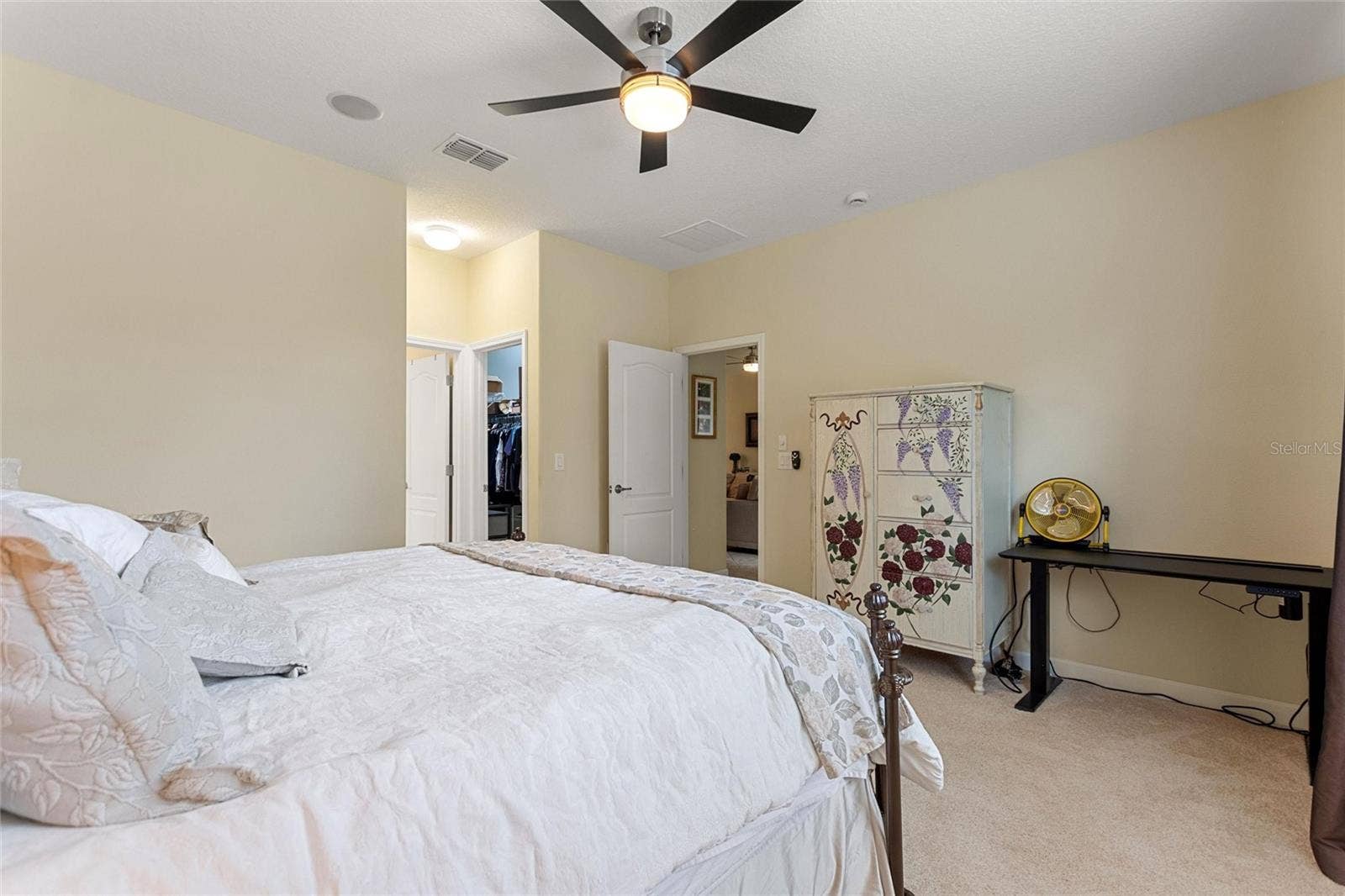 1311 GLENEAGLES LANE, Davenport, FL 33896