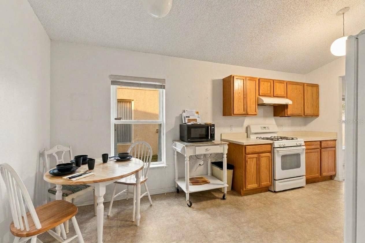2235 CANOPY DRIVE, Melbourne, FL 32935 2235 CANOPY DRIVE, Melbourne, FL 32935