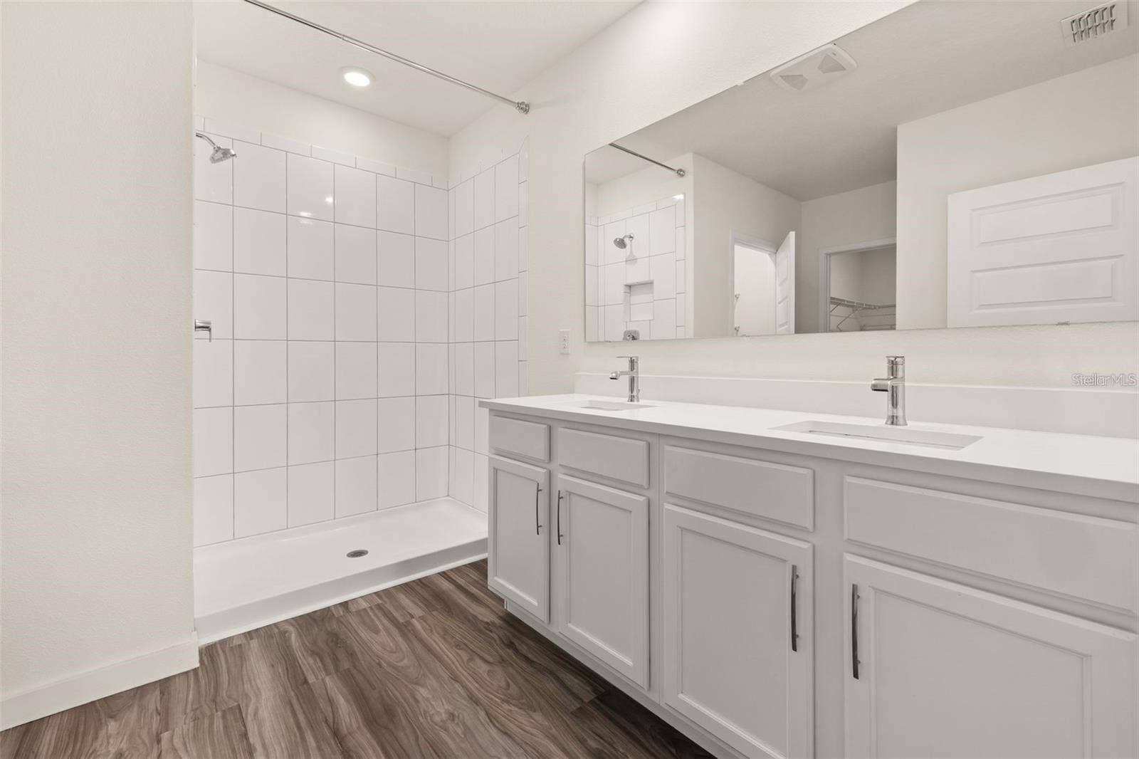 5154 TANA TERRACE, St Cloud, FL 34772 5154 TANA TERRACE, St Cloud, FL 34772