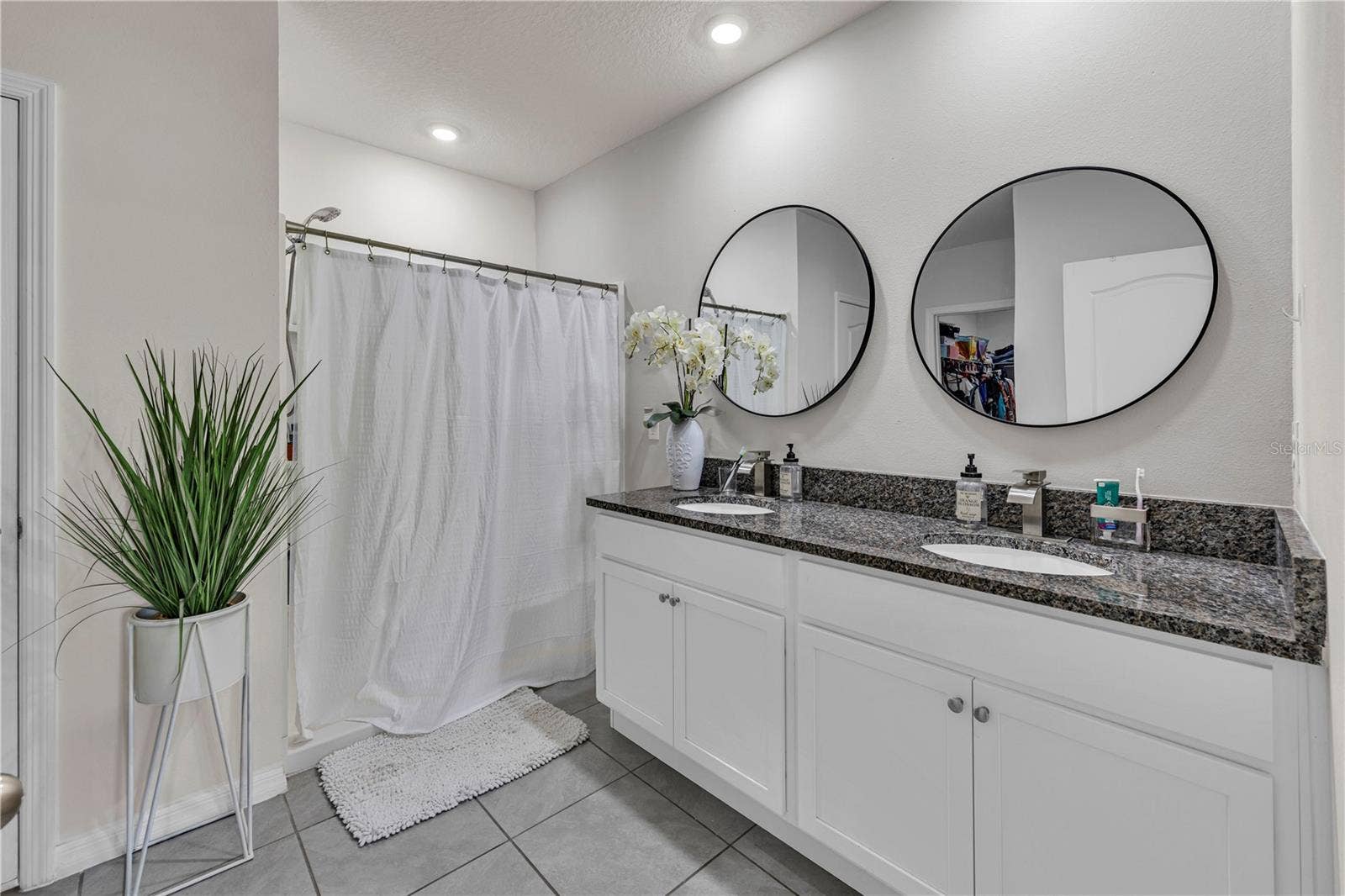 9691 BLACK WALNUT DRIVE, Clermont, FL 34715 9691 BLACK WALNUT DRIVE, Clermont, FL 34715