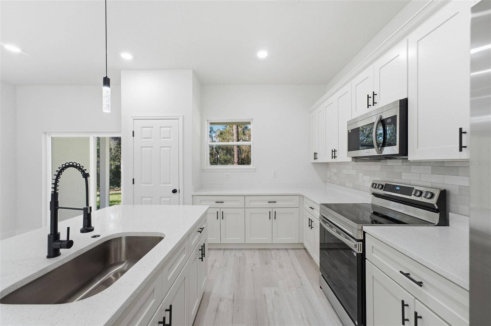 19487 SAINT GEORGE DRIVE, Dunnellon, FL 34432 19487 SAINT GEORGE DRIVE, Dunnellon, FL 34432