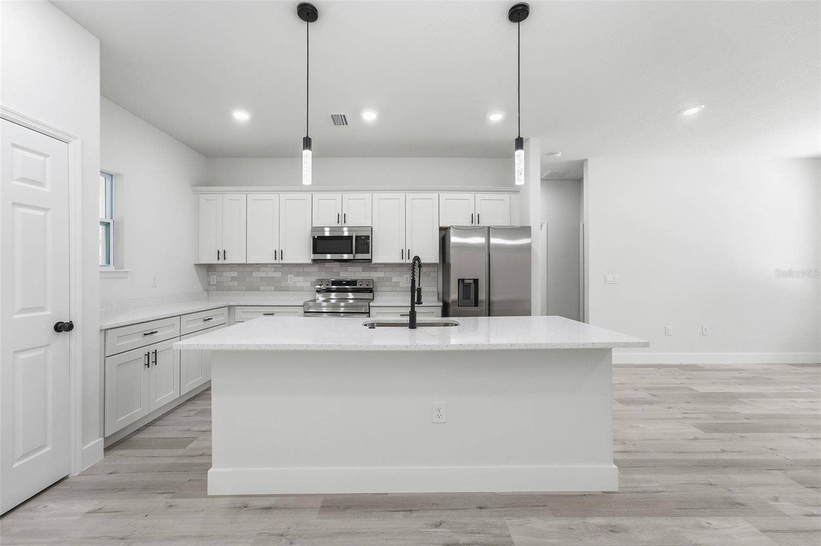 19487 SAINT GEORGE DRIVE, Dunnellon, FL 34432 19487 SAINT GEORGE DRIVE, Dunnellon, FL 34432