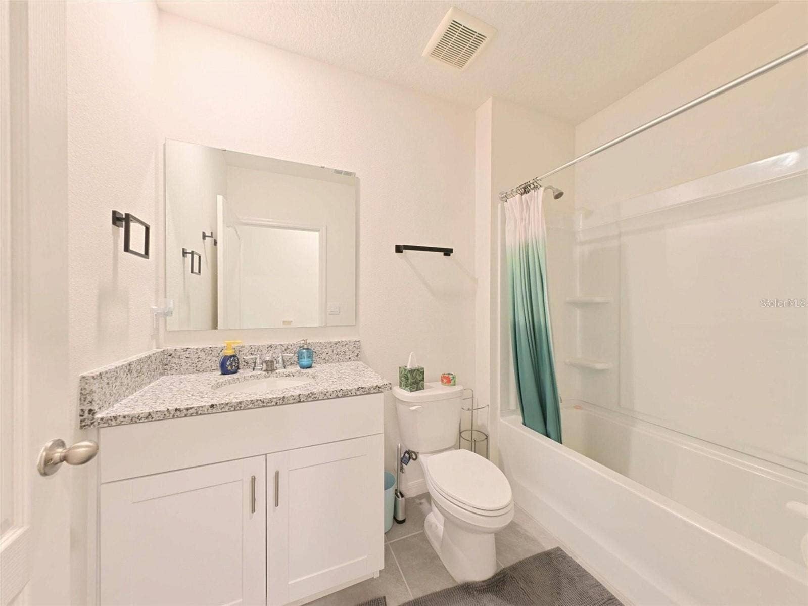 402 CHARLOTTE WAY, Deland, FL 32724 402 CHARLOTTE WAY, Deland, FL 32724