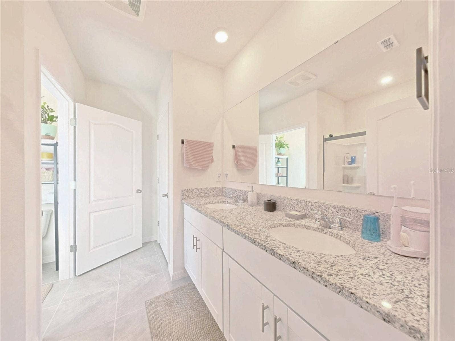 402 CHARLOTTE WAY, Deland, FL 32724 402 CHARLOTTE WAY, Deland, FL 32724