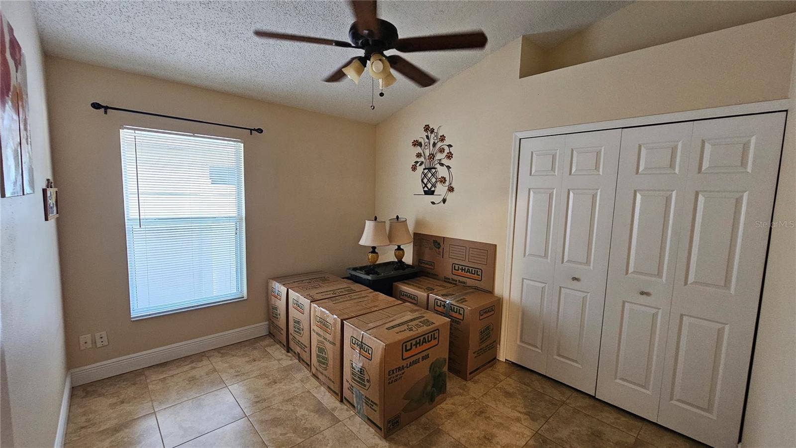 8632 FOLEY DRIVE, Orlando, FL 32825 Bedroom #3 w/Shelf Detail
