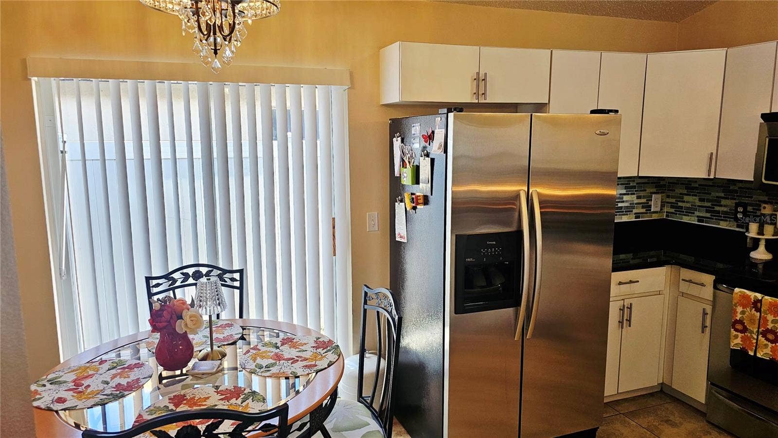 8632 FOLEY DRIVE, Orlando, FL 32825 Kitchen & Breakfast Nook