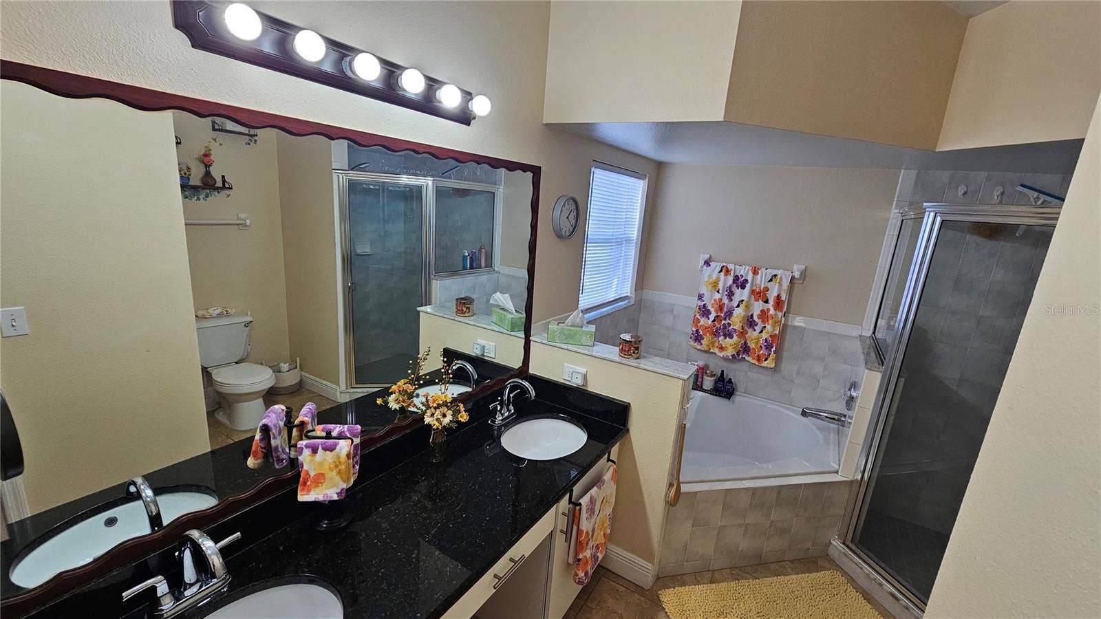 8632 FOLEY DRIVE, Orlando, FL 32825 Primary Bath-Dual Sinks, Garden Tub &Shower