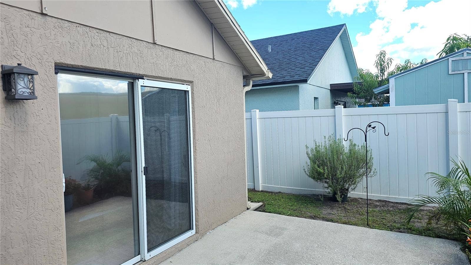 8632 FOLEY DRIVE, Orlando, FL 32825 Backyard-Primary Suite Access