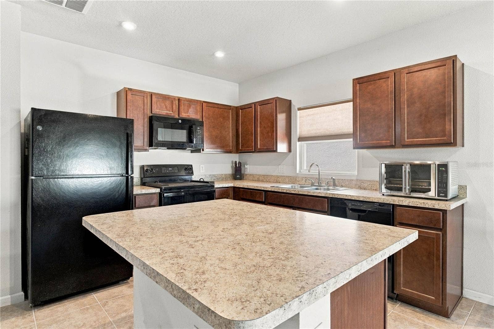 1354 HAINES DRIVE, Winter Haven, FL 33881 1354 HAINES DRIVE, Winter Haven, FL 33881