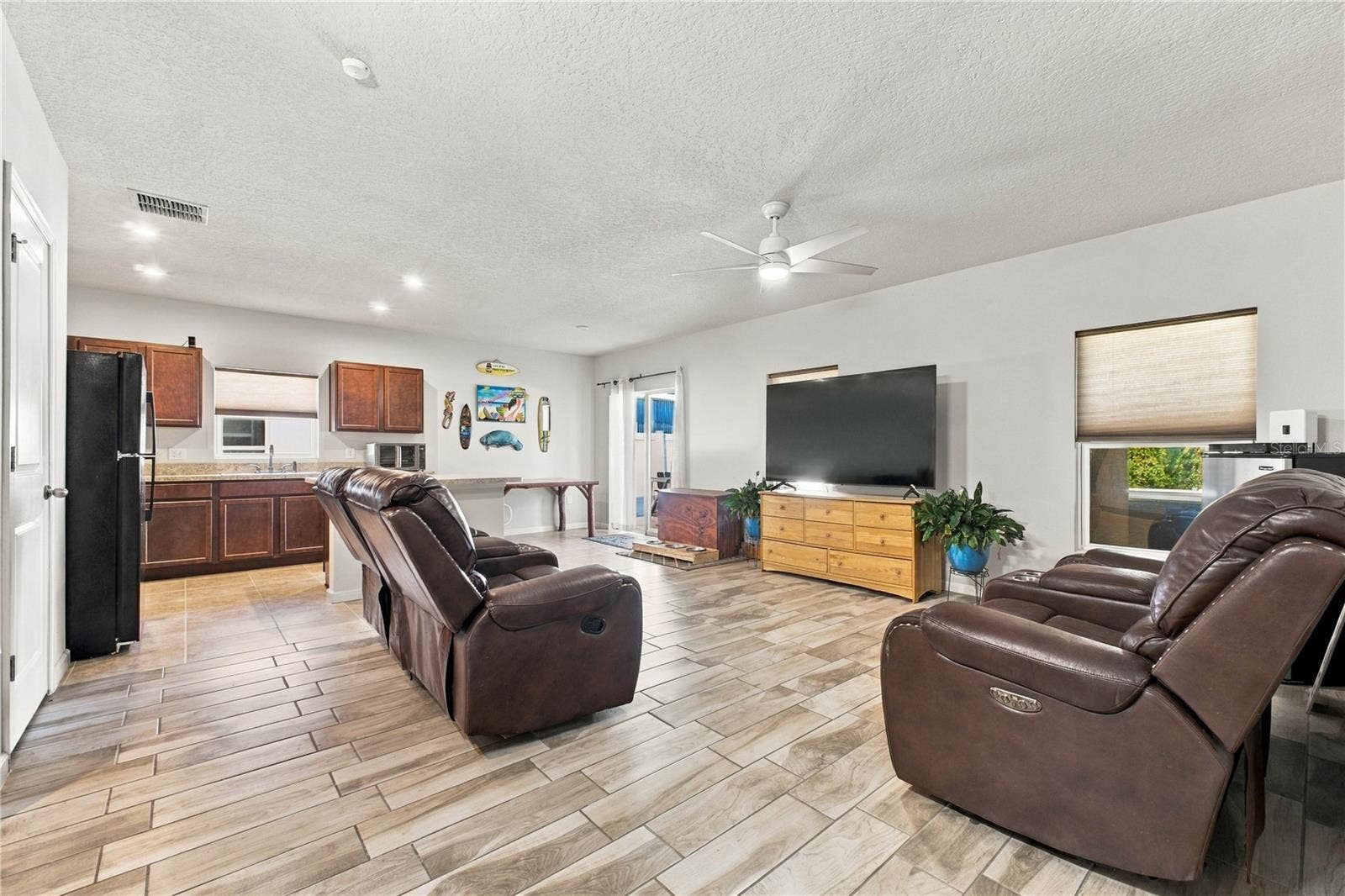 1354 HAINES DRIVE, Winter Haven, FL 33881 1354 HAINES DRIVE, Winter Haven, FL 33881