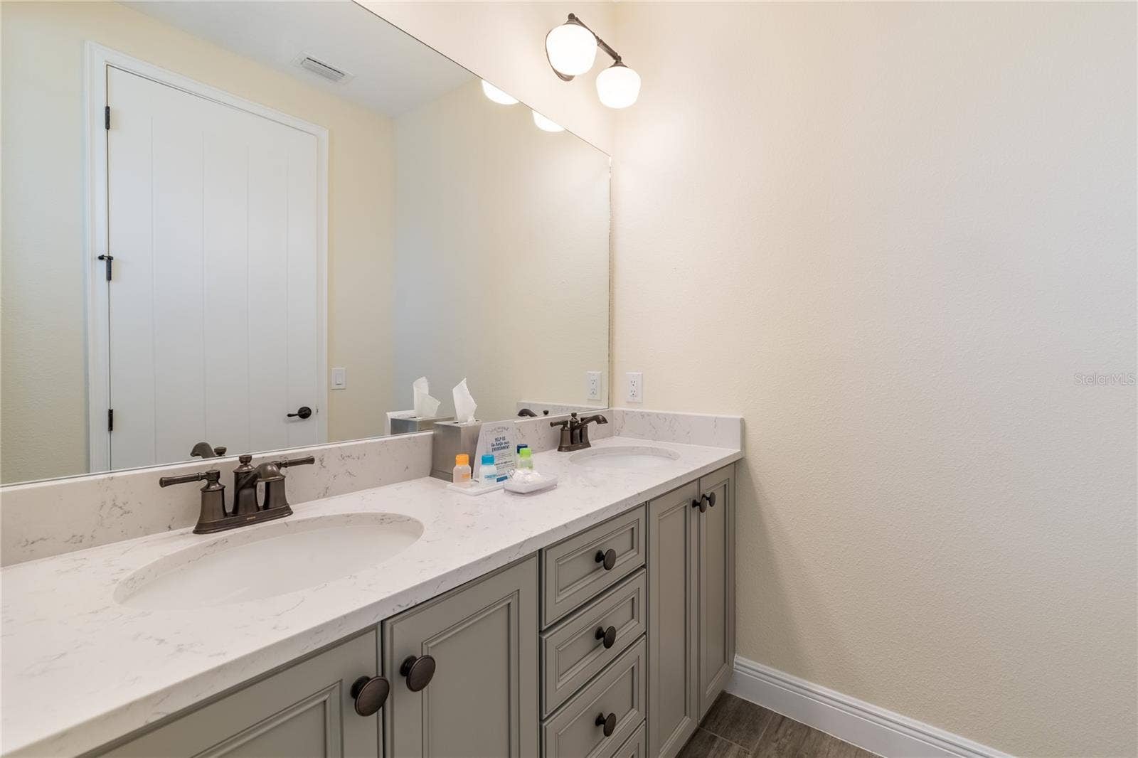 8045 SURF STREET, Kissimmee, FL 34747 8045 SURF STREET, Kissimmee, FL 34747