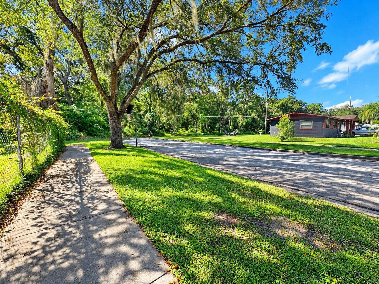 4692 BARLEY STREET, Orlando, FL 32811 4692 BARLEY STREET, Orlando, FL 32811