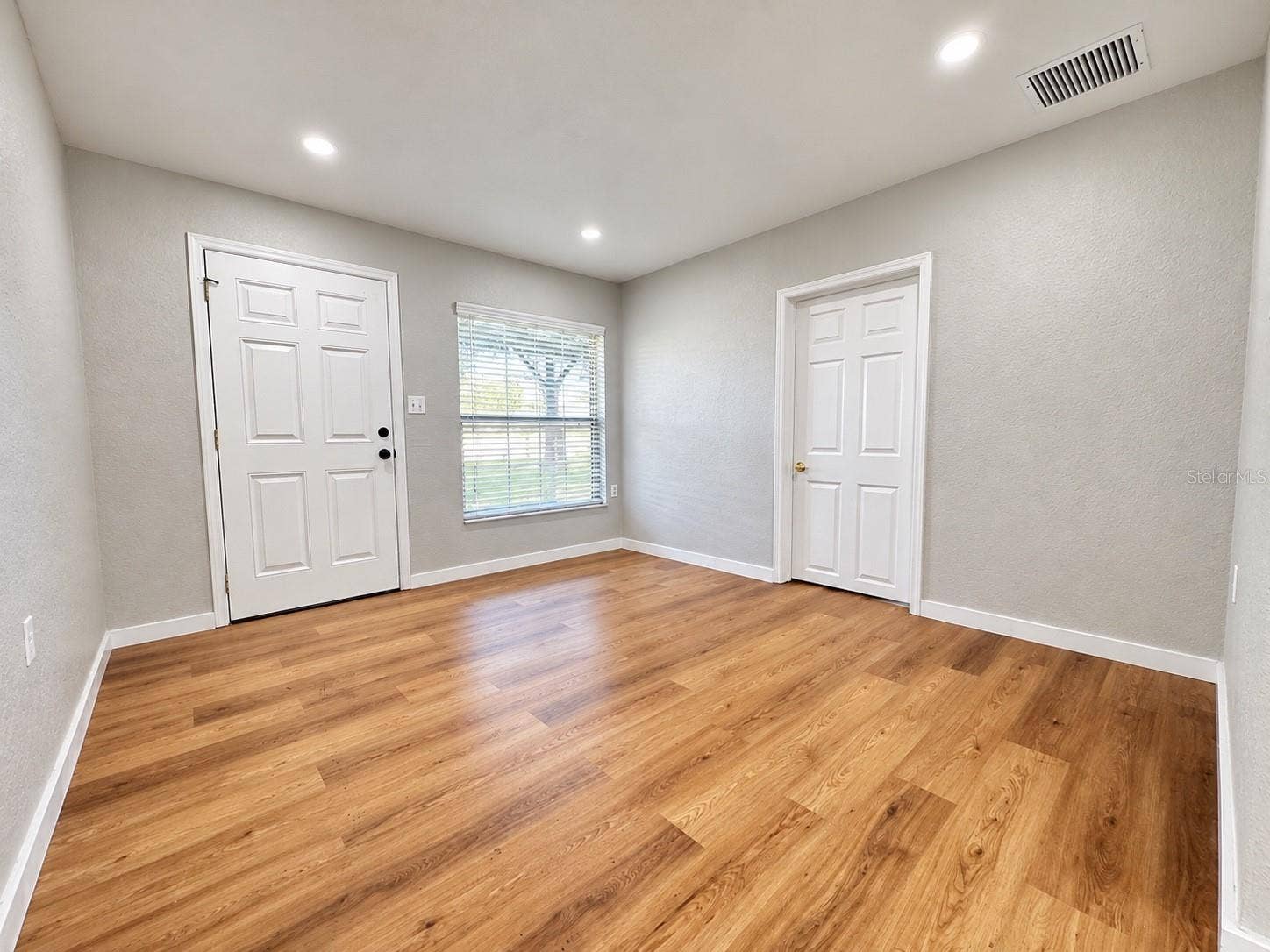 4692 BARLEY STREET, Orlando, FL 32811 4692 BARLEY STREET, Orlando, FL 32811