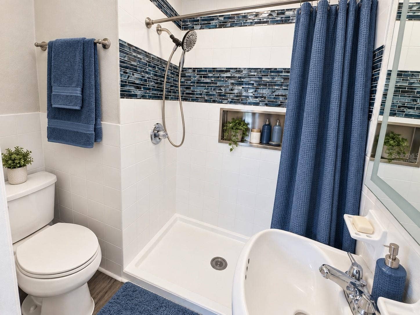 4692 BARLEY STREET, Orlando, FL 32811 Virtually Staged