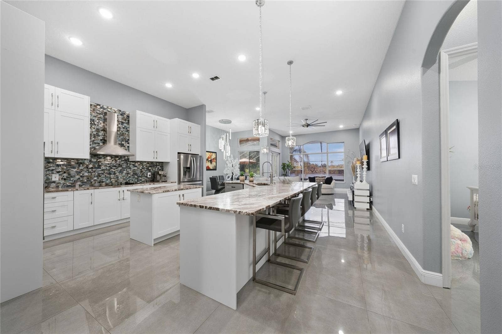 2111 DRIVE WAY, Kissimmee, FL 34746 2111 DRIVE WAY, Kissimmee, FL 34746