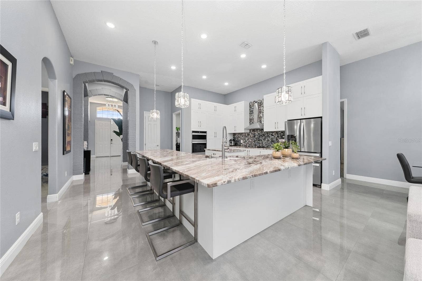 2111 DRIVE WAY, Kissimmee, FL 34746 2111 DRIVE WAY, Kissimmee, FL 34746