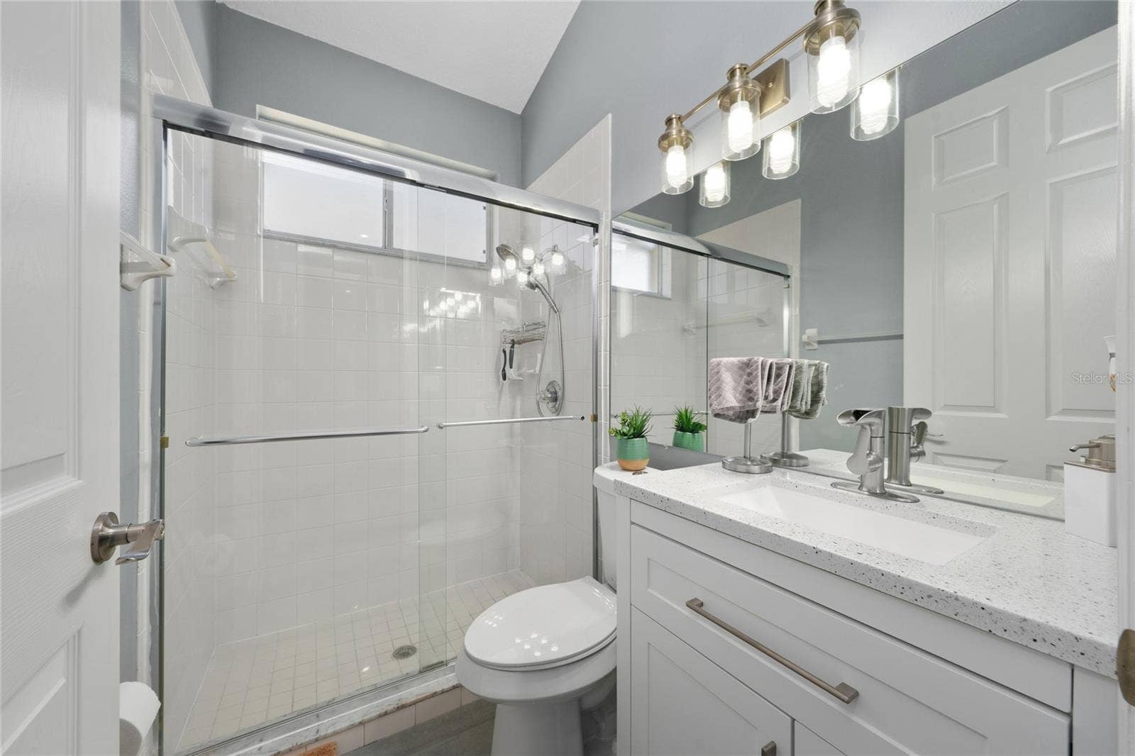 2111 DRIVE WAY, Kissimmee, FL 34746 2111 DRIVE WAY, Kissimmee, FL 34746