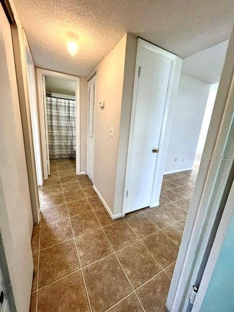 5325 CURRY FORD ROAD, #B205, Orlando, FL 32812 Hallway